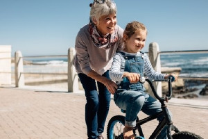 Wenn der Nachwuchs mit dem Fahrrad/Roller ins parkende Auto fährt…wer zahlt?